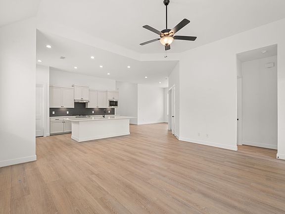 5th image of 208 Bronzewood Terrace Ct