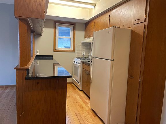 5th image of 3428 Harriet Ave S