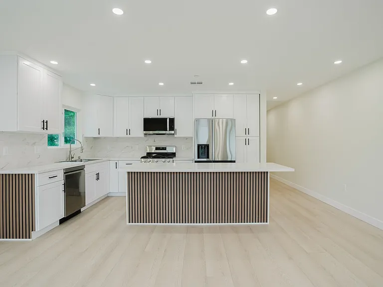 5740 N Beck Ave — Photo 4