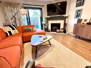 950 Virginia St APT 103, El Segundo, CA 90245