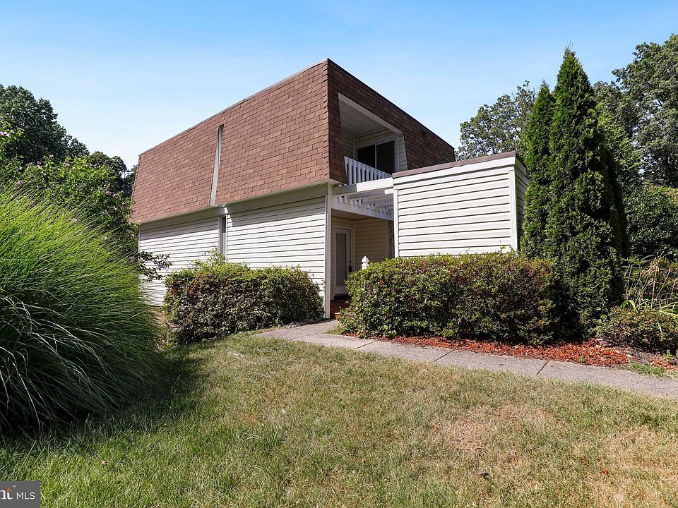 1st image of 12702 Kingsbury Ct