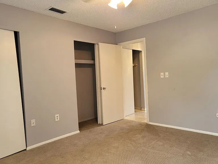 2721 Hidden Lake Blvd #C — Photo 9