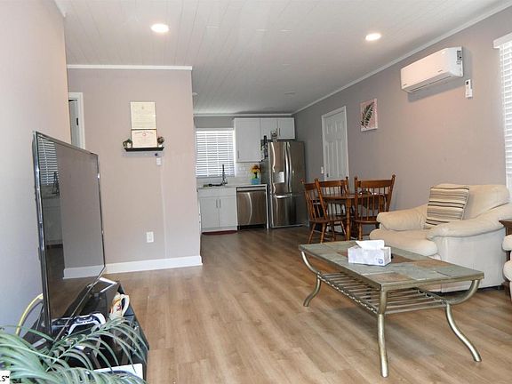 2nd image of 312 Eunice Dr