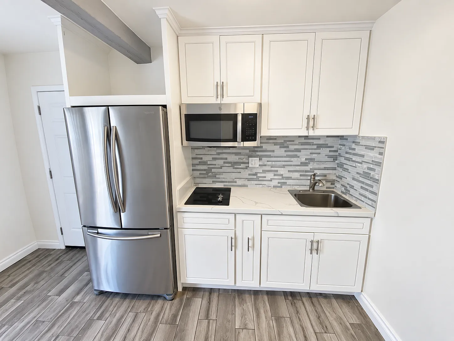 Studio, 350 sqft, $1,600 — Photo 4