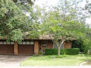 2021 S Pine St, Brady, TX 76825