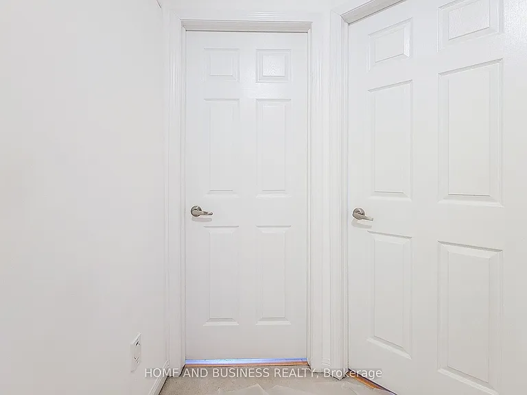 913 McEwan Dr — Photo 27