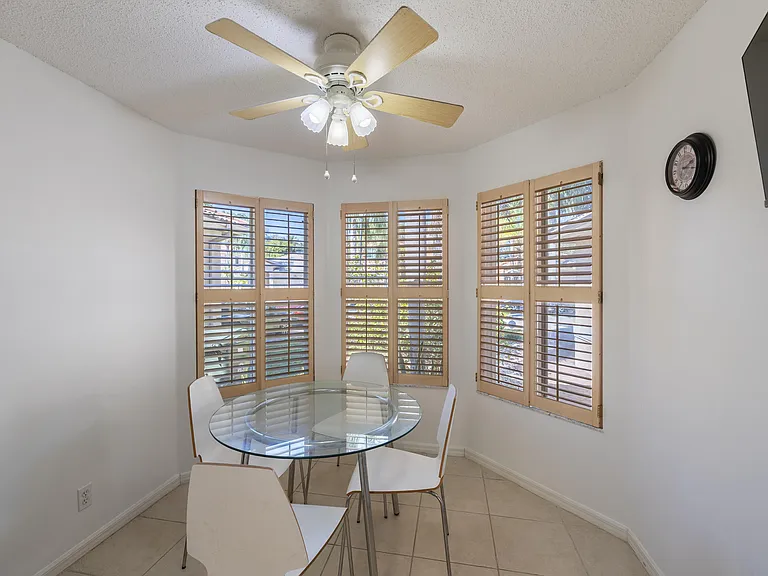3800 Woodfield Dr — Photo 12