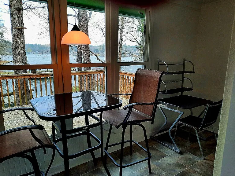 256 Cochran Rd — Photo 12
