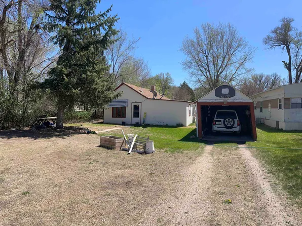 217 S Locust St, Brady, NE 69123