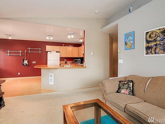 2nd image of 5313 NE 66th Ave #B19