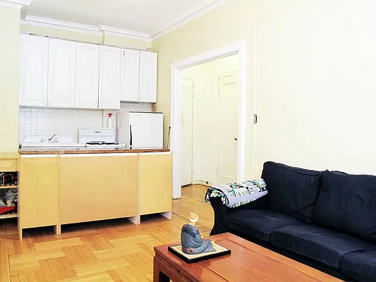 Rented by Town Residential | media 3