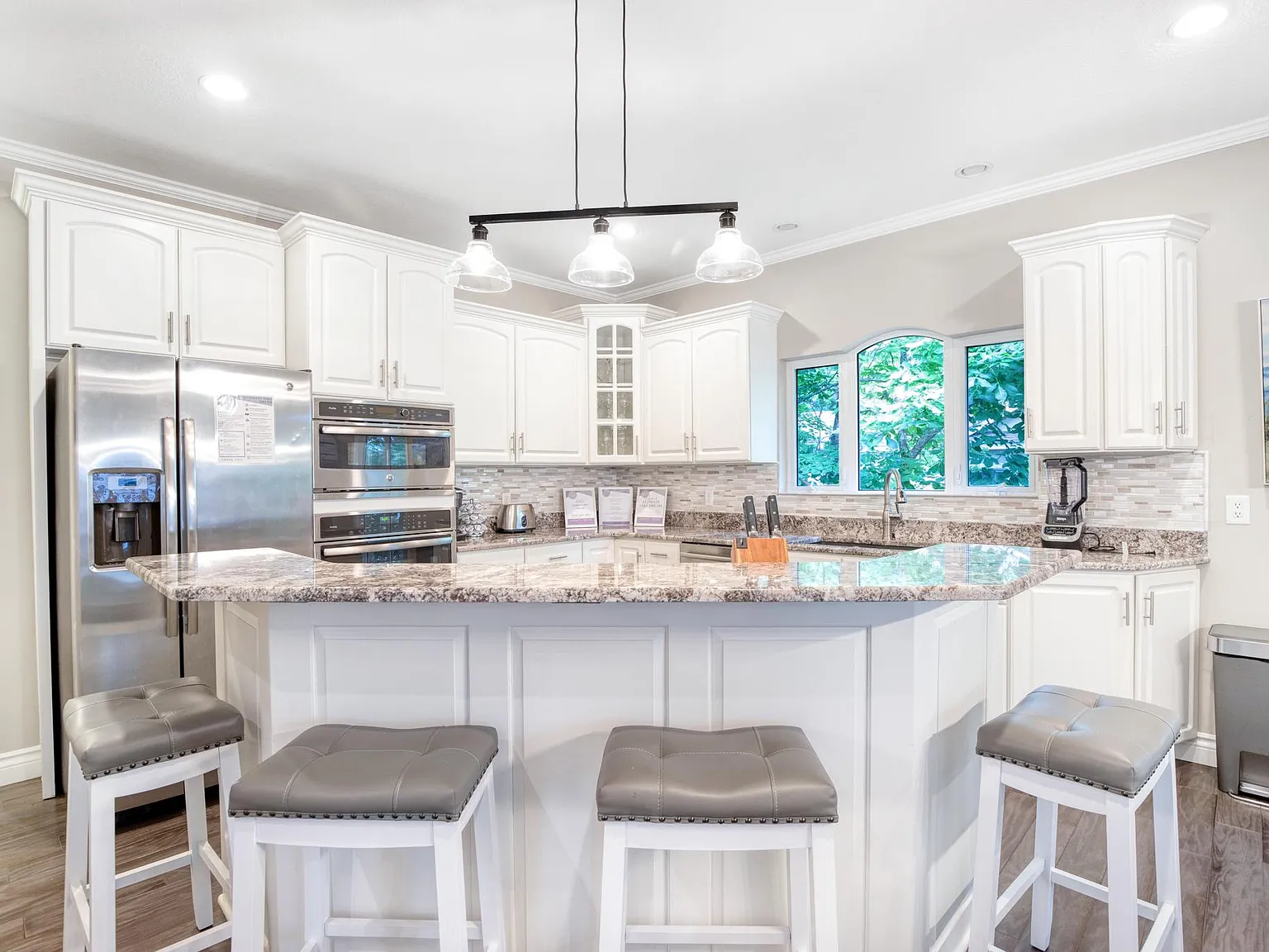 1186 Grand Cove Rd — Photo 4