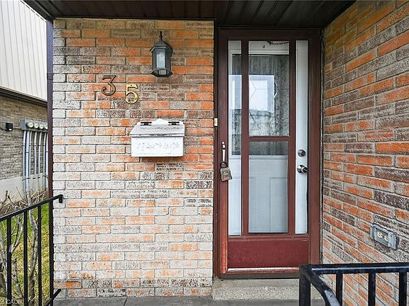 4th image of 10 Angus Rd #35