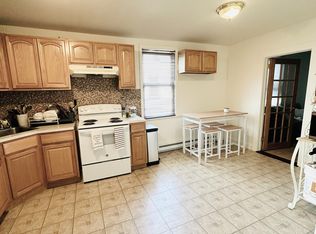 268 Bayville Ave #2, Bayville, NY 11709