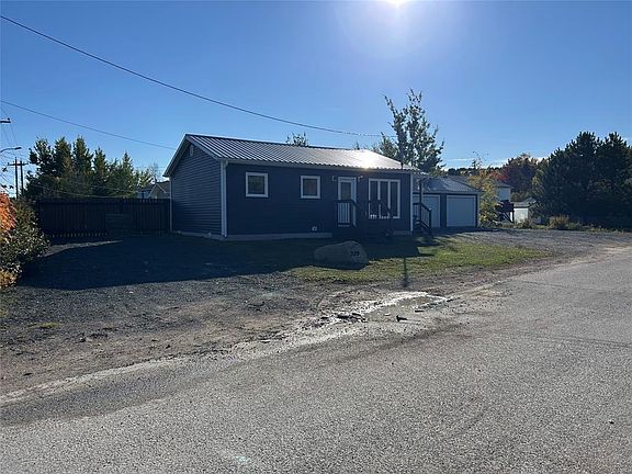 4th image of 319 JR Smallwood Boulevard
