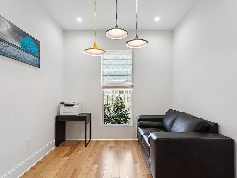 2129 Angela Ave — Photo 25