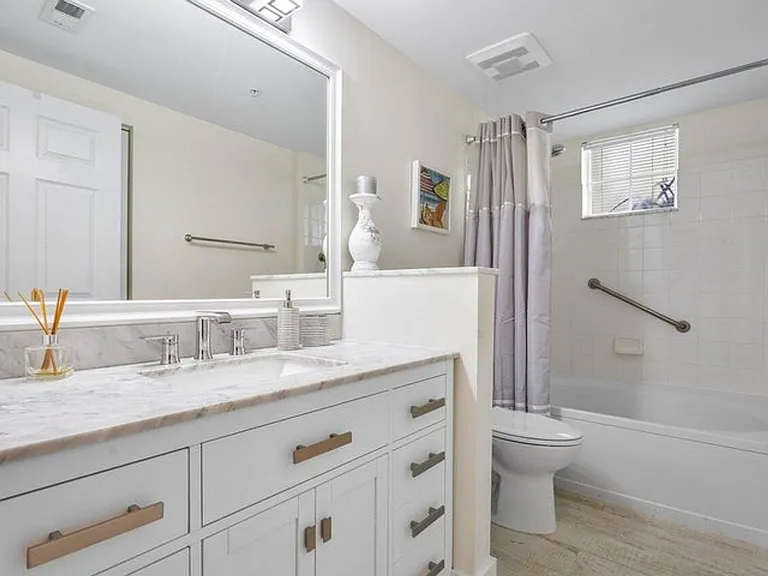 1302 Tuscany Way — Photo 18