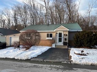 33 Pleasant St, Pembroke, NH 03275