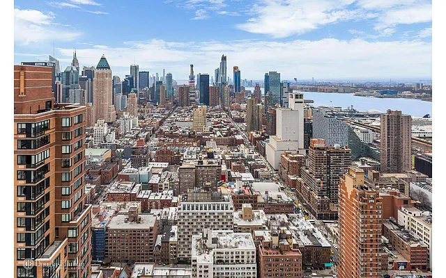 Rented by Douglas Elliman | media 8