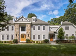 28 Glezen Ln, Wayland, MA 01778