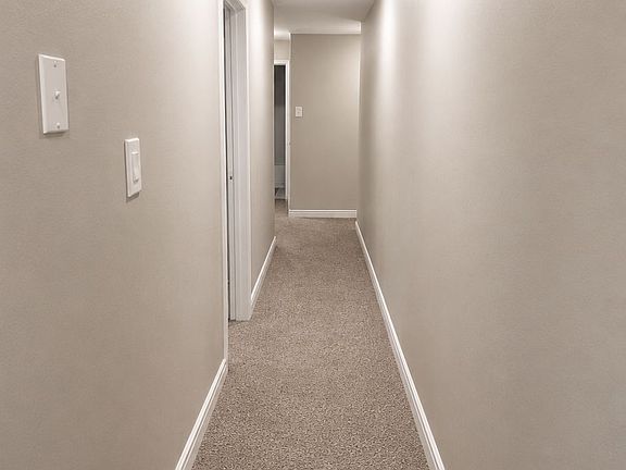 5th image of 601 Barber Ave N #306