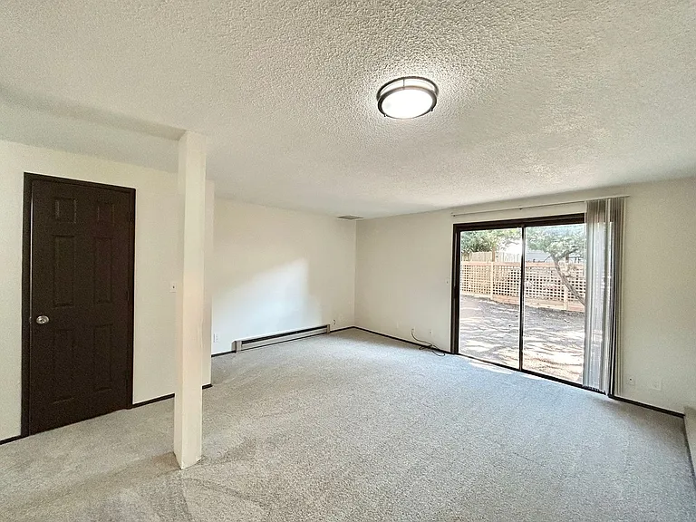 15865-15869 SW Misty Ct — Photo 15