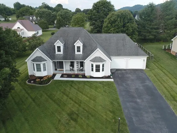 18743 Grahams Dr, Abingdon, VA 24211