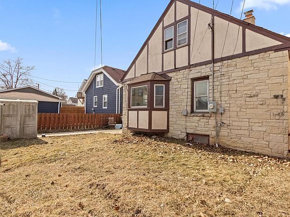 3rd image of 3620 South Howell AVENUE