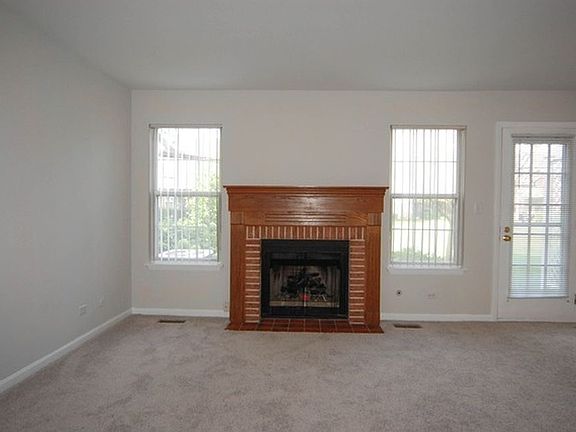 3rd image of 1826 Quaker Hollow Ln