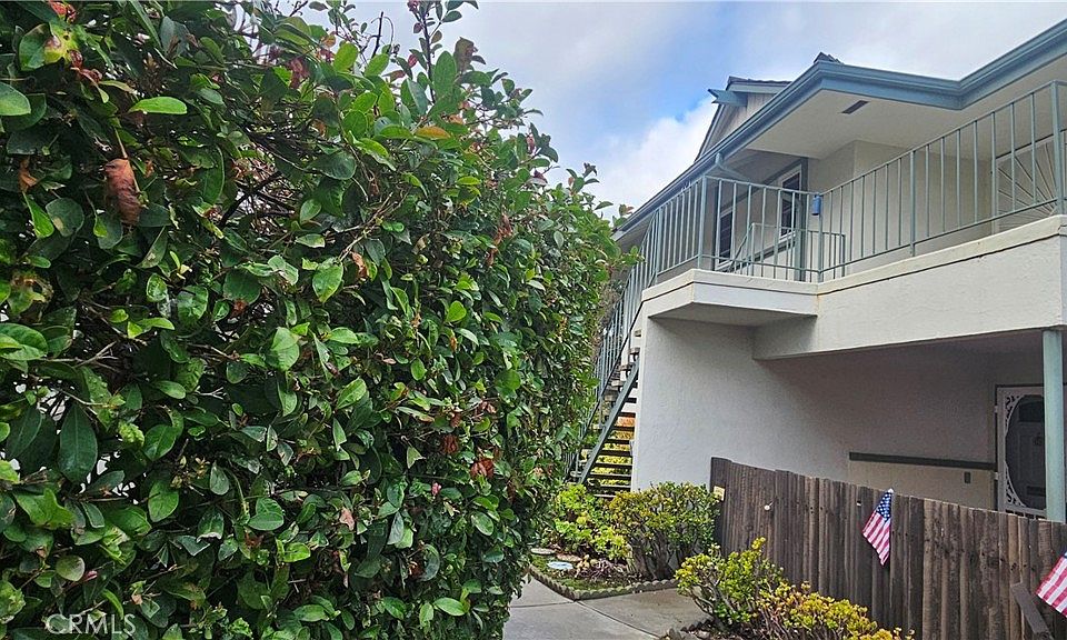 1st image of 22627 Nadine Cir Unit B