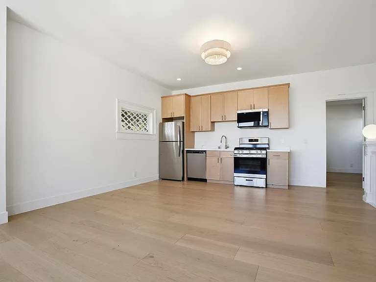 172 Bella Vista Ave #C — Photo 7