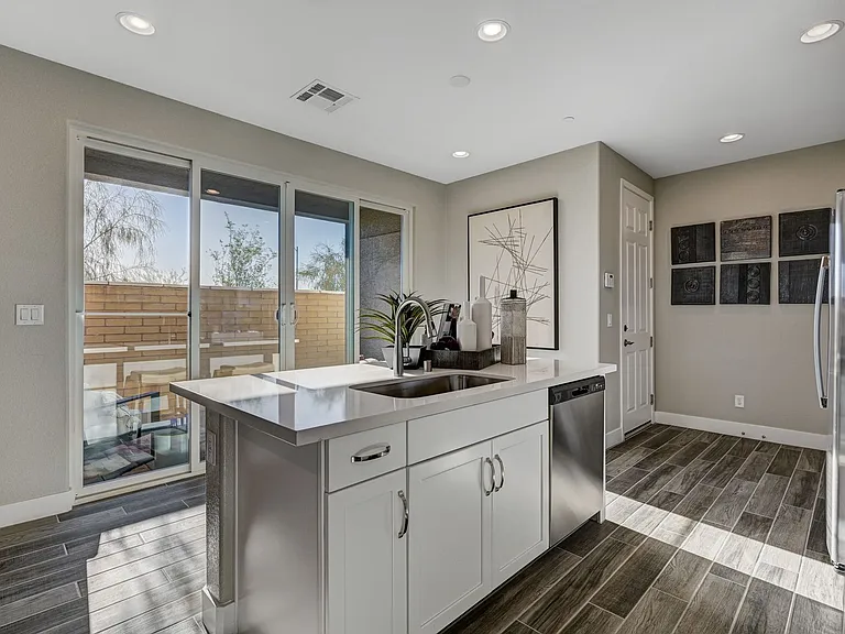 918 Cottonwood Hill Pl — Photo 12