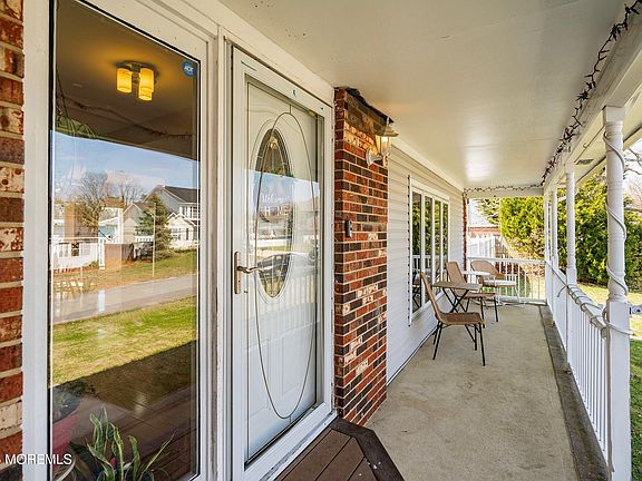 4th image of 1932 11th Avenue