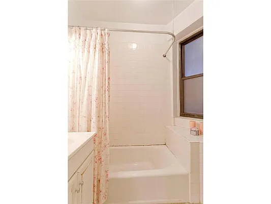 Rented by Owner | media 16