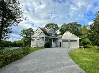 23 Lookout Dr, Freeport, ME 04032