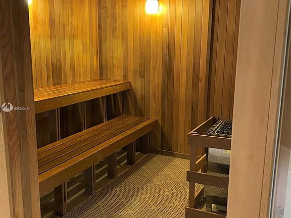 5th image of 335 S Biscayne Blvd APT 2805