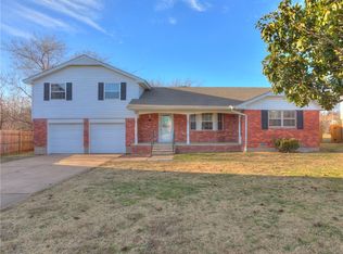129 Brookside Dr, Moore, OK 73160