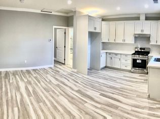 18206 Arminta St, Reseda, CA 91335