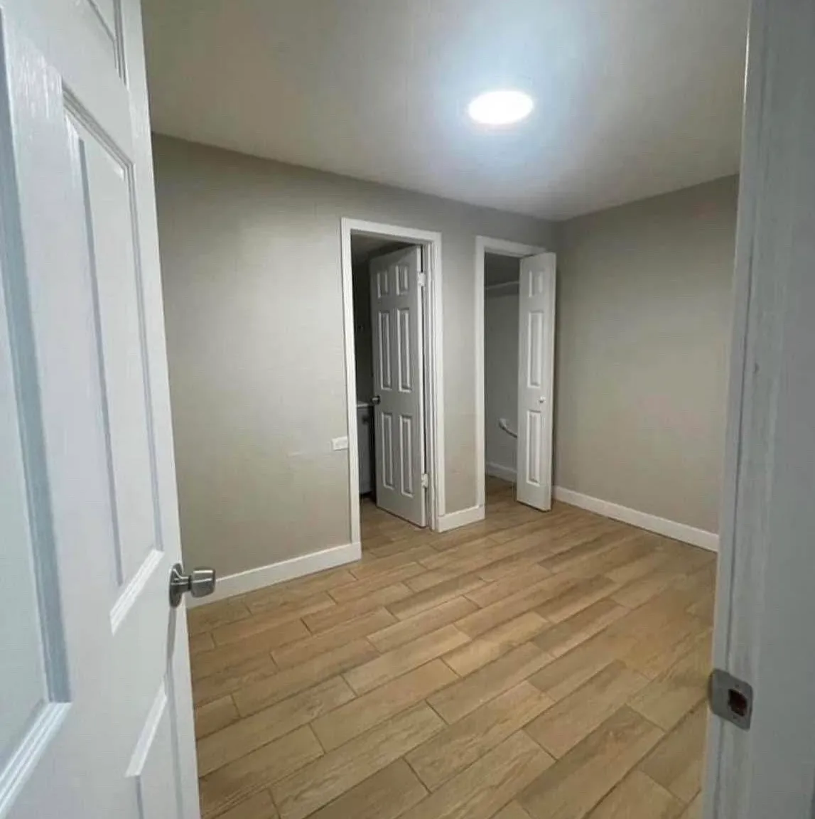 1 bed, 500 sqft, $900 — Photo 3