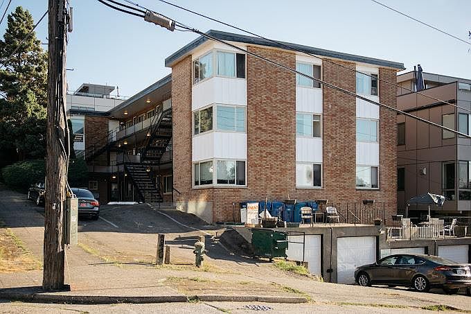 1st image of 1100 5th Ave N APT 14