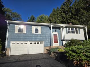 201 Skinner Rd, Vernon, CT 06066