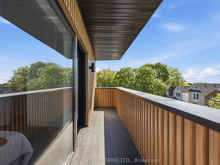 102 Boultbee Ave #B — Photo 33