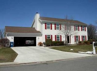 3243 N Rambling Rose Dr, Appleton, WI 54914