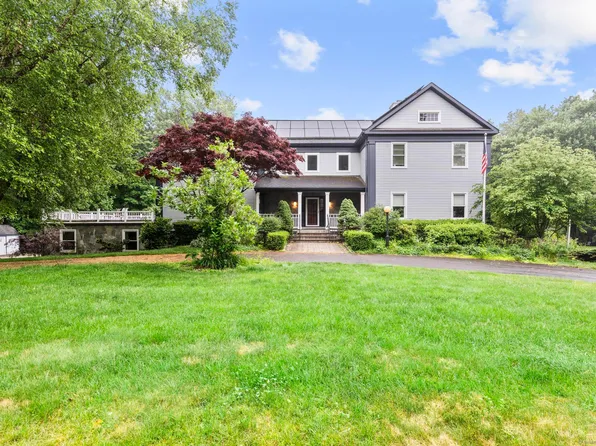 342 Cedarwood Drive, Orange, CT 06477
