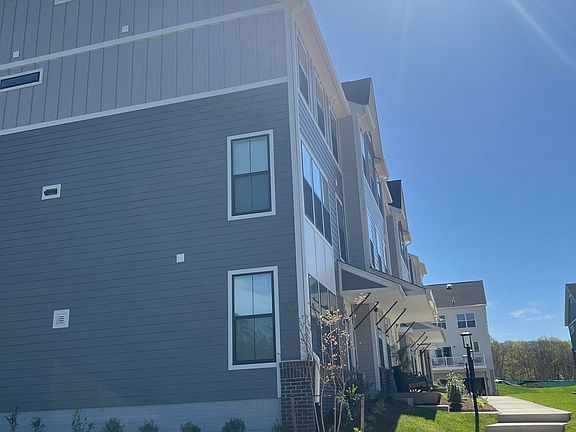 2nd image of 2415 Renewal Rd