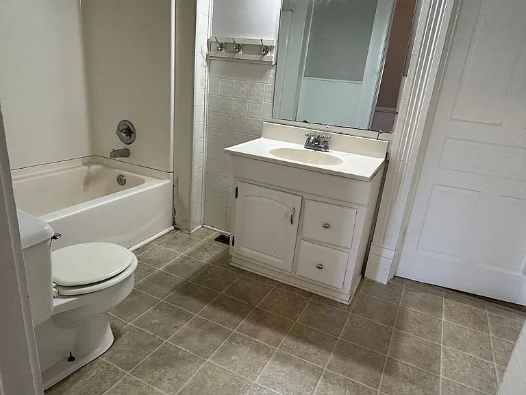 229 Wagner St — Photo 11