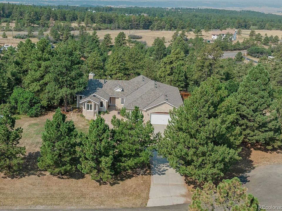 1st image of 915 N Bluff Drive