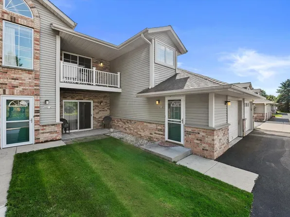 702 Shepherds DRIVE #8, West Bend, WI 53090
