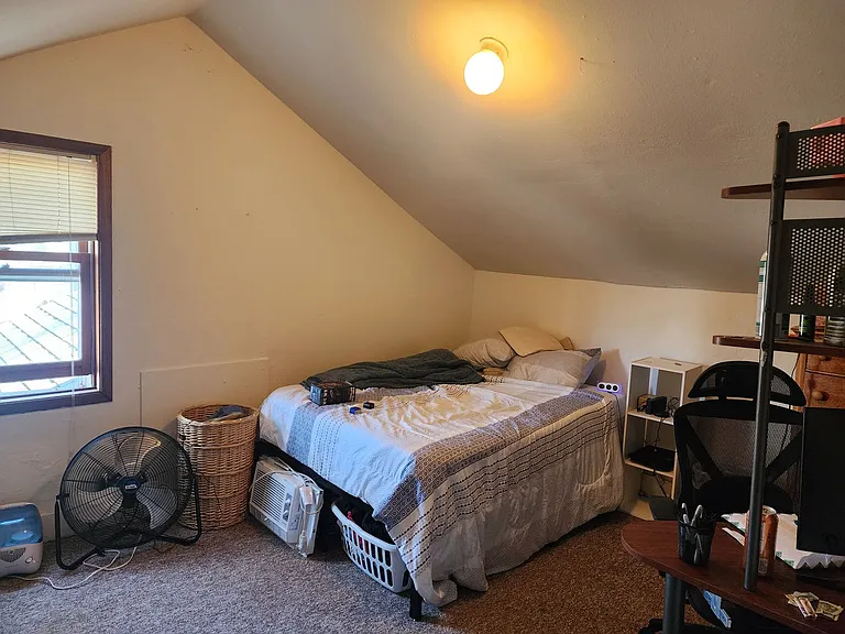 203 S Baldwin St — Photo 11