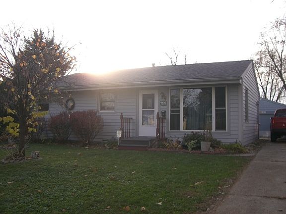 2nd image of 7520 Orion St